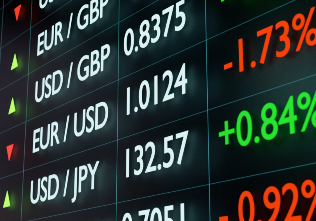 恒指期货多空博弈升级，24日早盘行情释放何种信号？